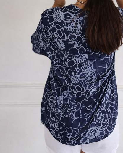 Willow | Elegant Blouse with Pocket