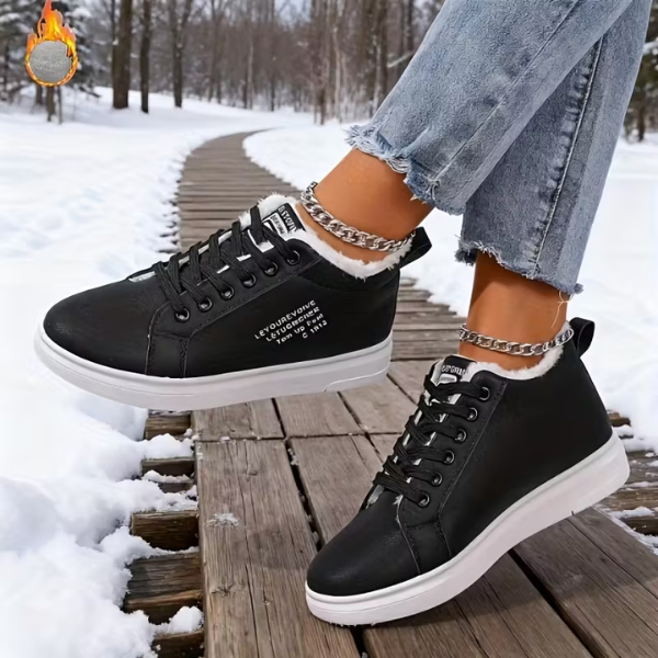 Jynessae | Comfy Sneakers